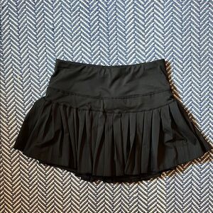 Black Goldhinge Tennis Skirt